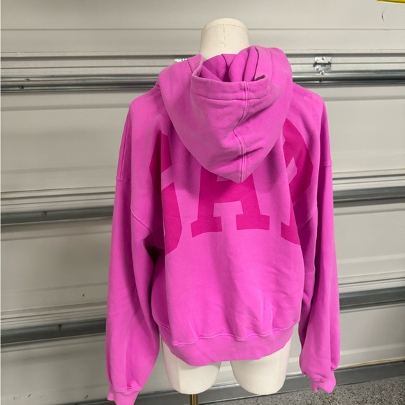 GAP Pink Cropped Hoodie Sweatshirt Small | Fleece Lined Logo Pullover - Picture 2 of 3